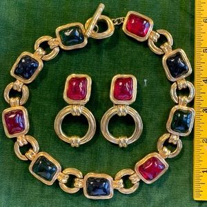 Carlisle necklace and earrings